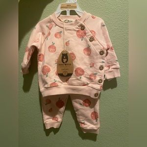 Rabbit+Bear 2 piece sweater and pants
